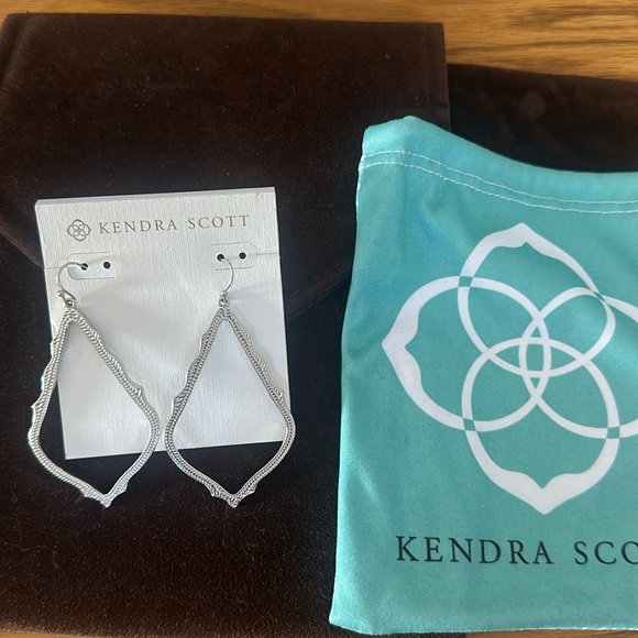 Kendra Scott Jewelry - Kendra Scott silver earrings